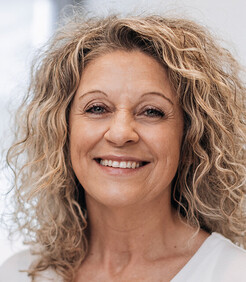 Portrait von Tanja Mathes, Logopädin der Praxis Meine Logopädin
